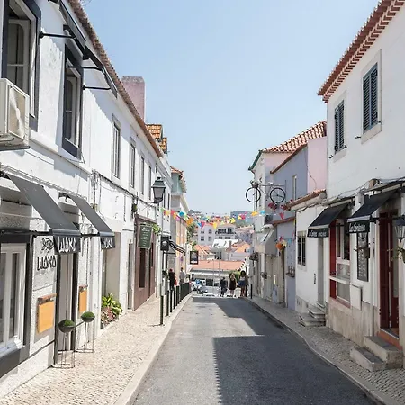 Duarte Place * Cascais